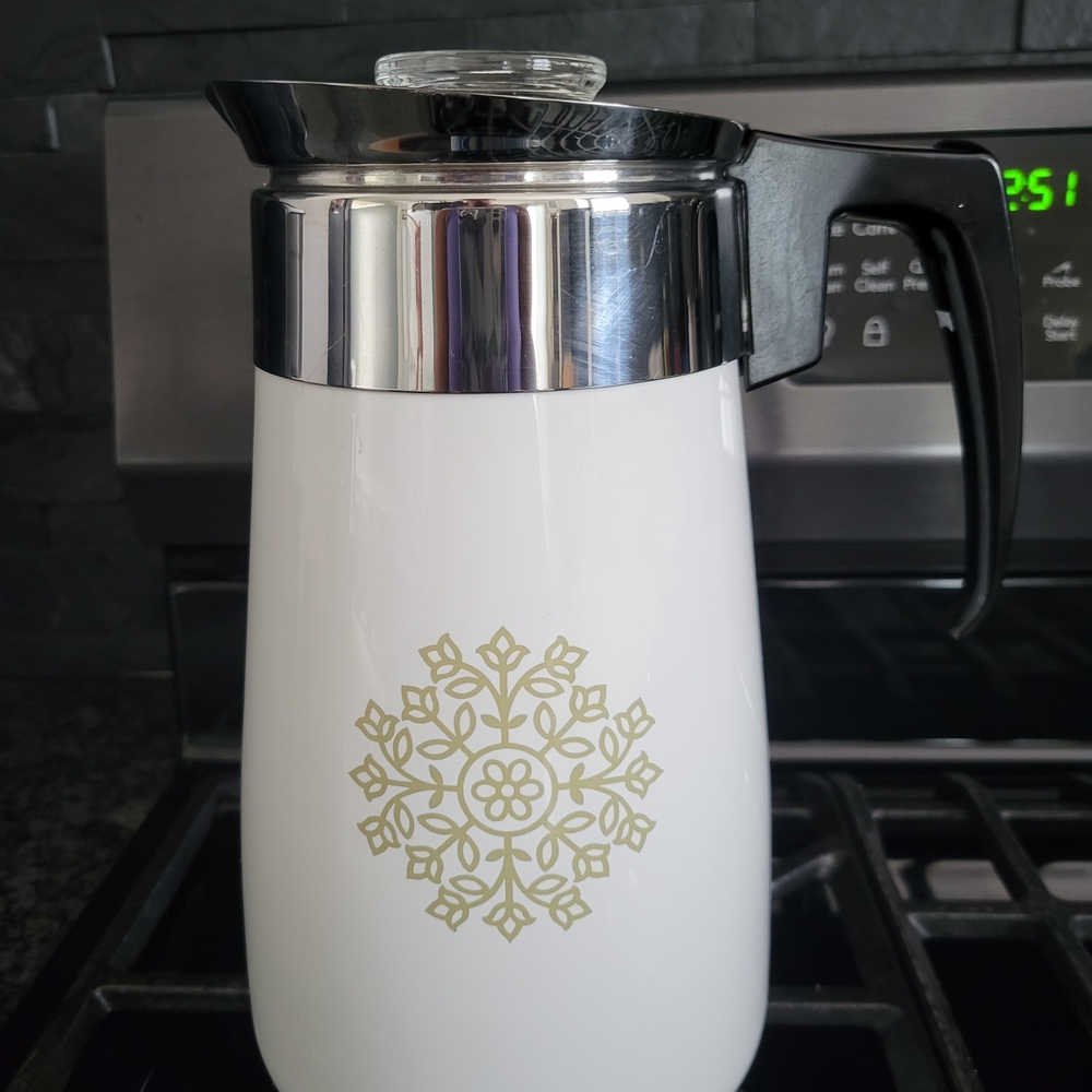 Rare CorningWare Avocado Medallion 9-cup Coffee Percolator